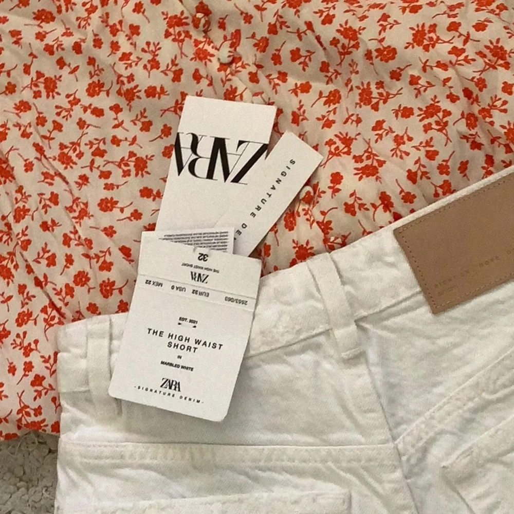 NWT Zara High Waisted Shorts 🖤🖤🖤 - Picture 4 of 9